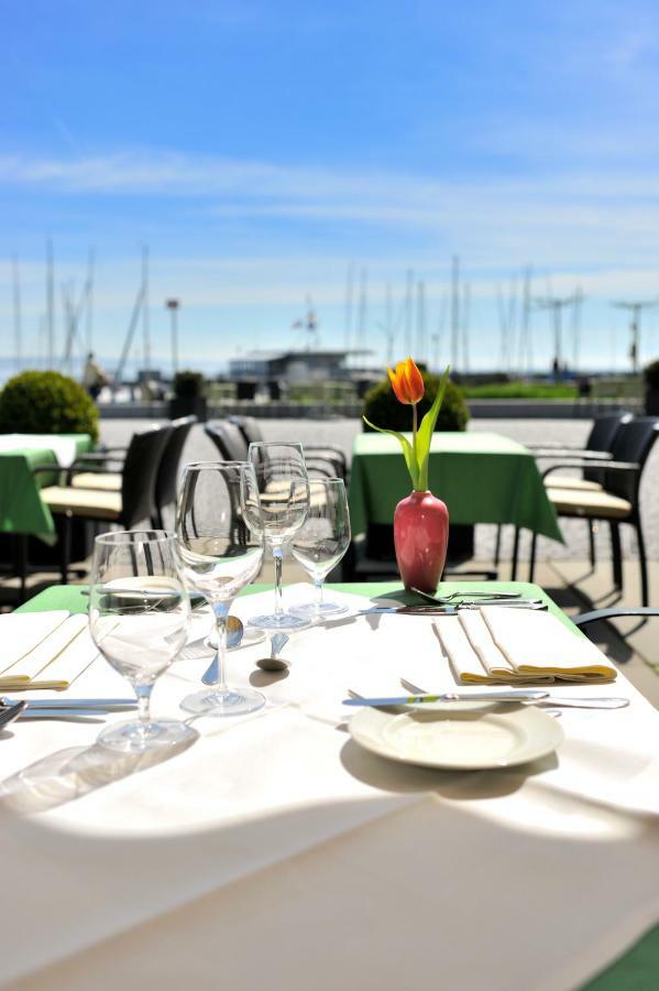 Hotel Schiff Am See Constance Extérieur photo