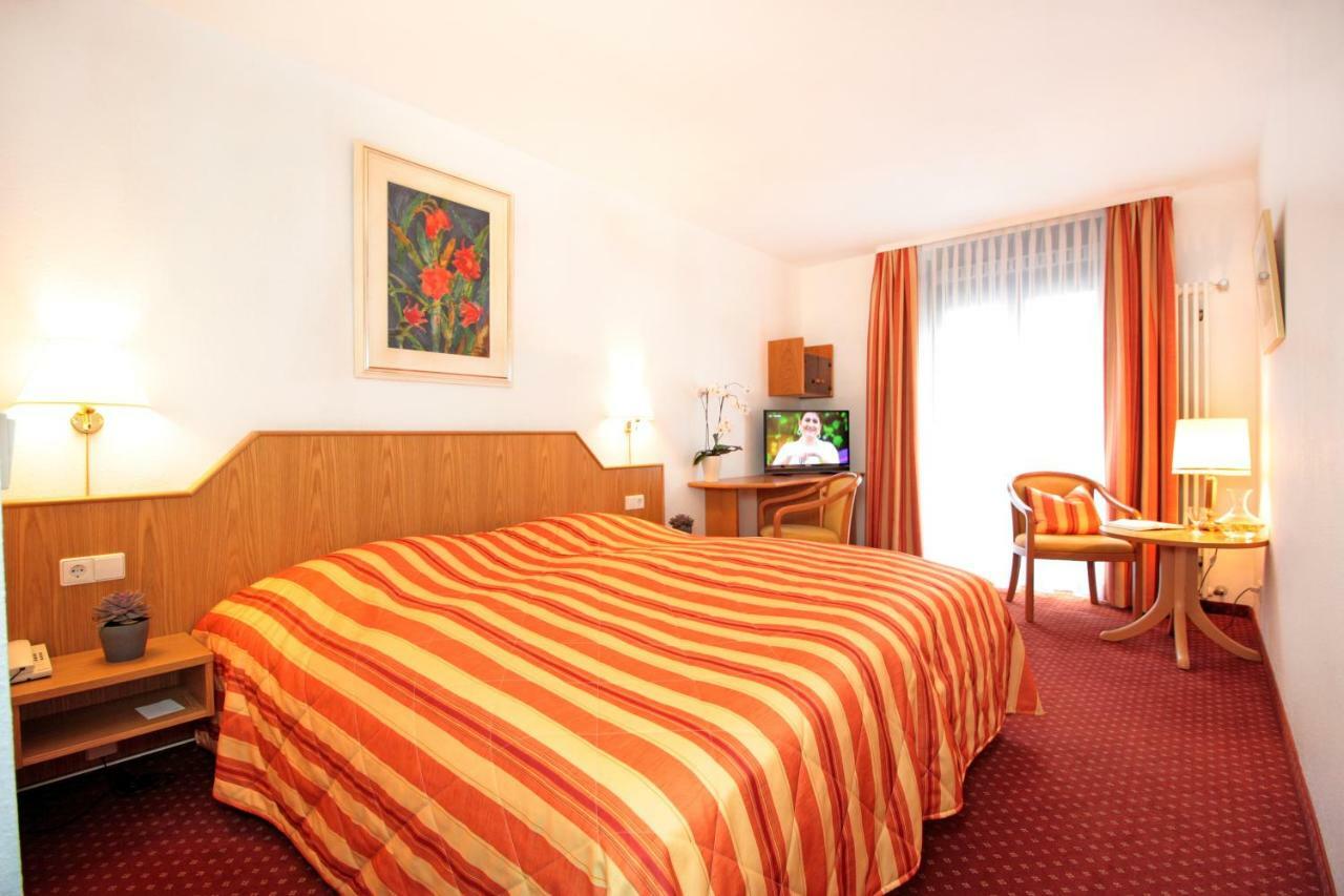 Hotel Schiff Am See Constance Extérieur photo